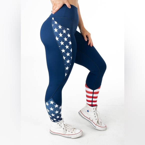 Curves N combatboots  EMPOWERED LEGGINGS
Stars & Stripes | size large - Picture 7 of 9